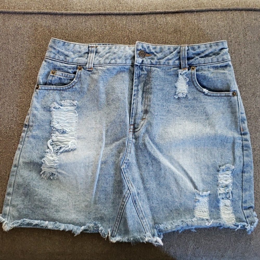 Distressed denim skirt